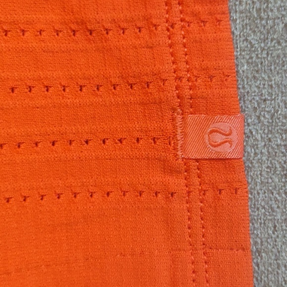 Lululemon Train to Be Tank, Autumn Red, size 4, NWOT - Picture 10 of 11